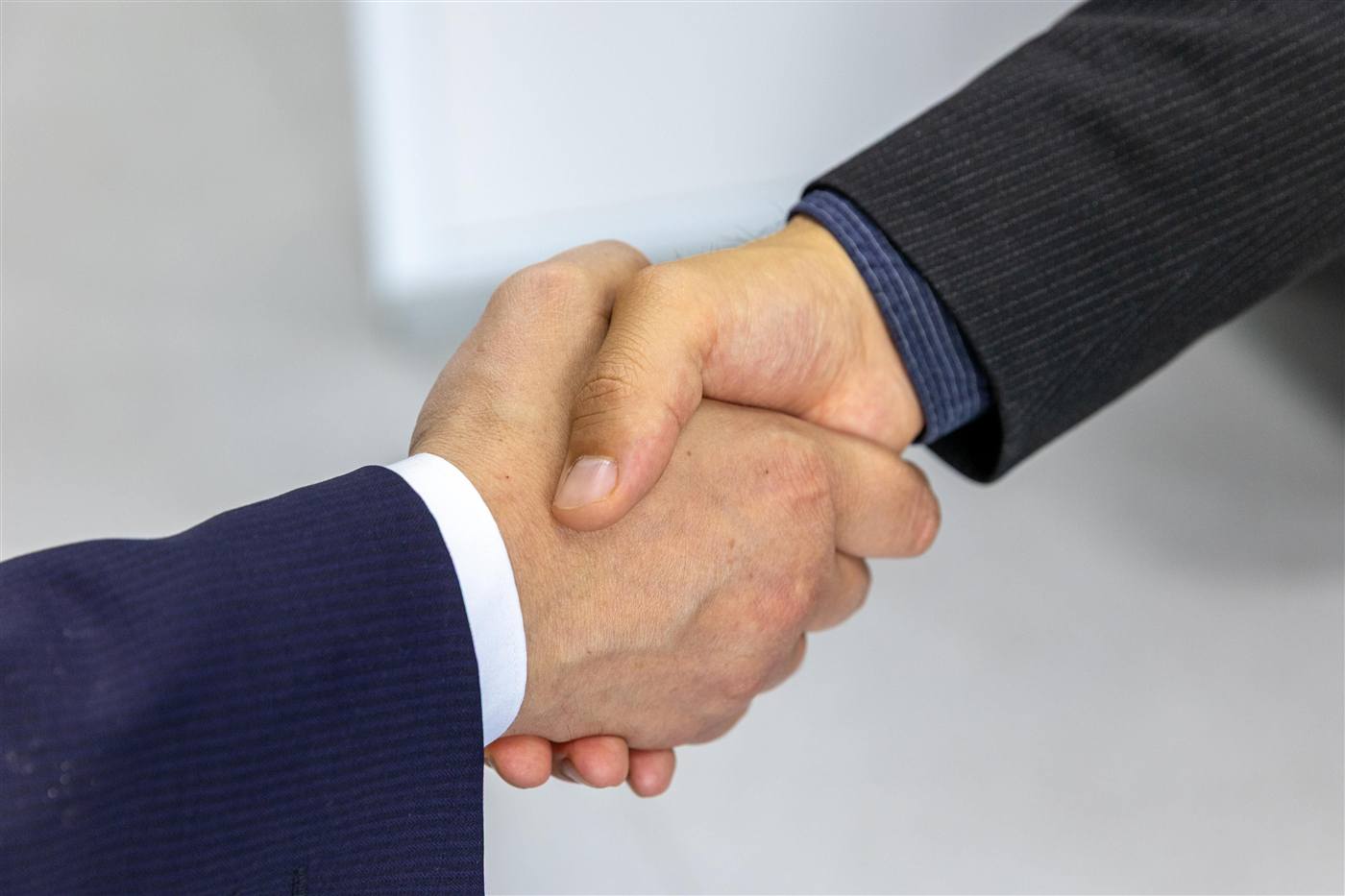 Insurance brokerage office in Oakville, unlimited helpdesk case study